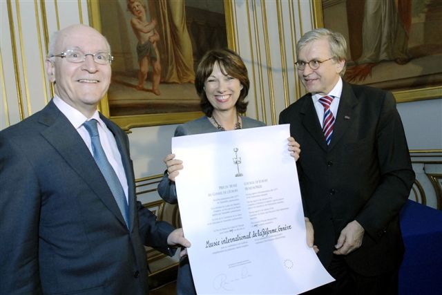Mrs Graessle, Prof Fatio (Geneva) President VdL and diploma