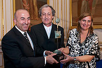 Mevl&uuml;t&nbsp;&Ccedil;avuşoğlu, Jos&eacute; Gameiro, Isabel Bica